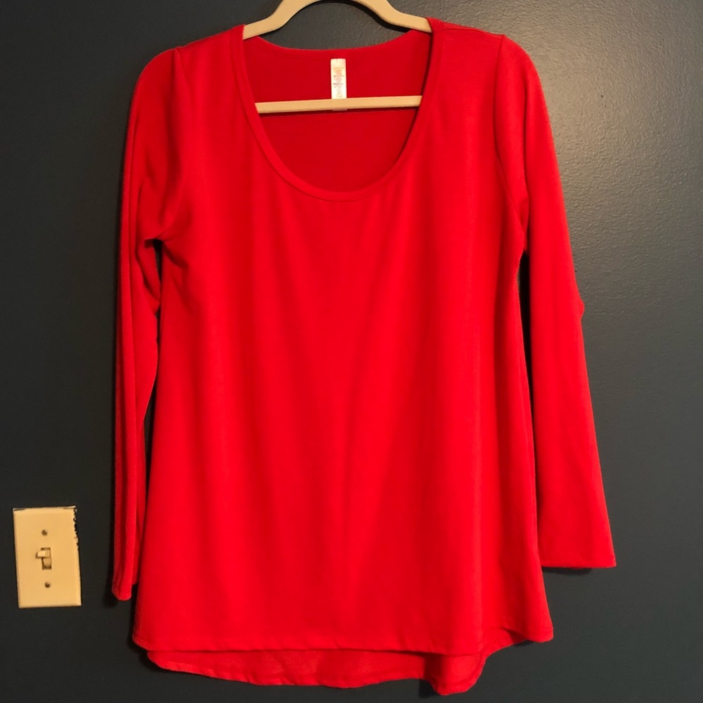 Lularoe lynnae red small
